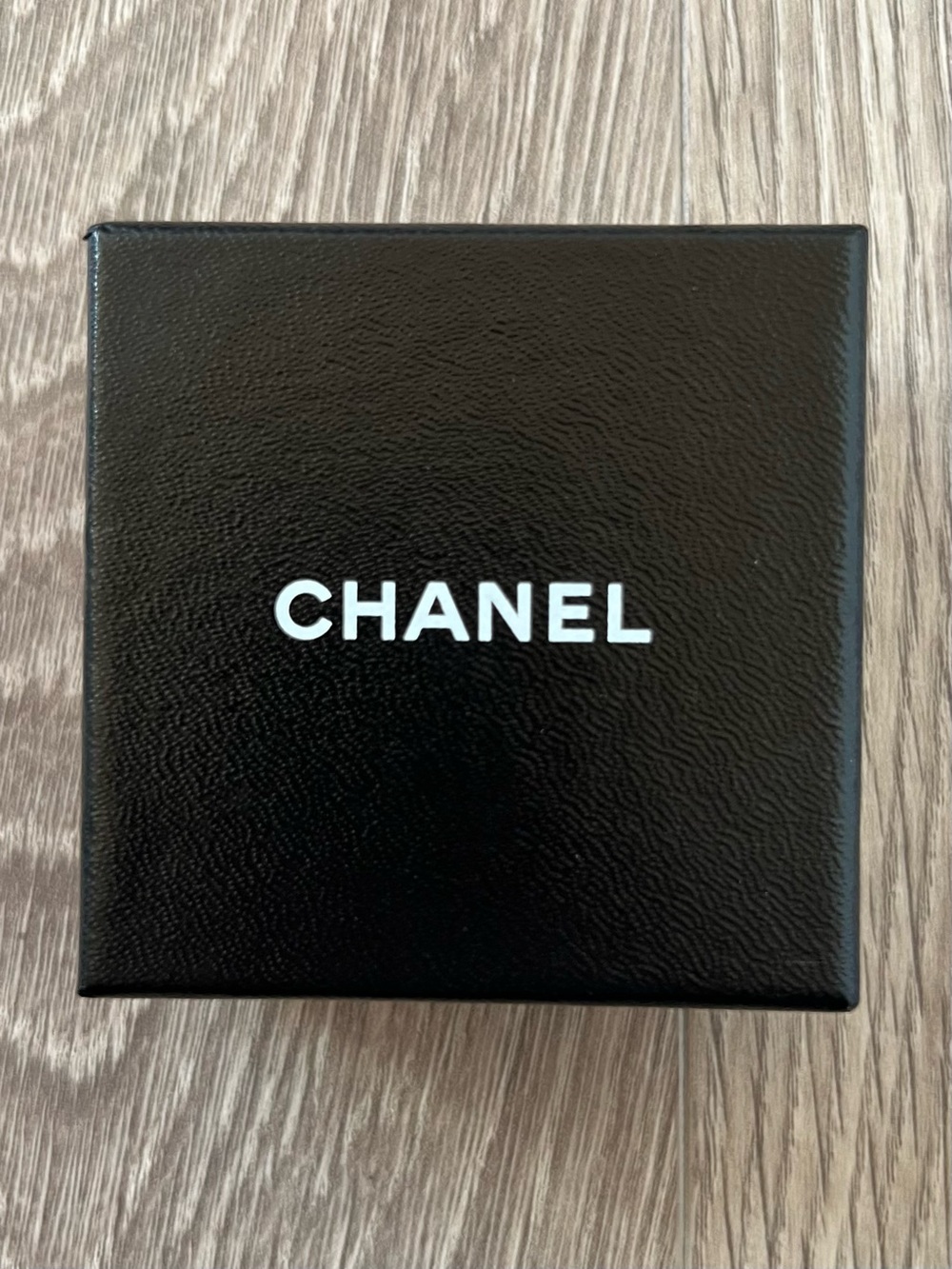 Chanel Box (BB338)